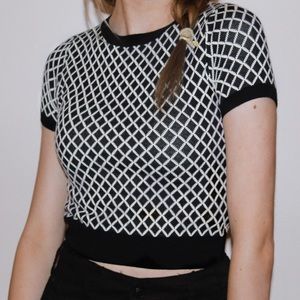 Black and White Crossed Diamond Cropped Sweater